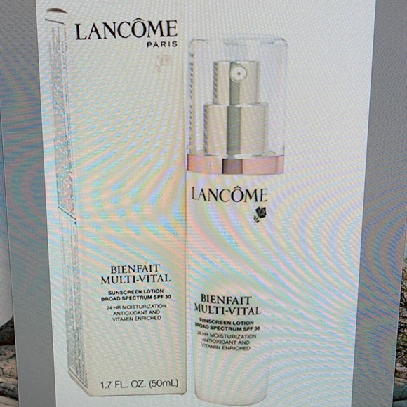 Lancôme Bienfait Multi Vital Sunscreen Lotion (D5) - Picture 2 of 4
